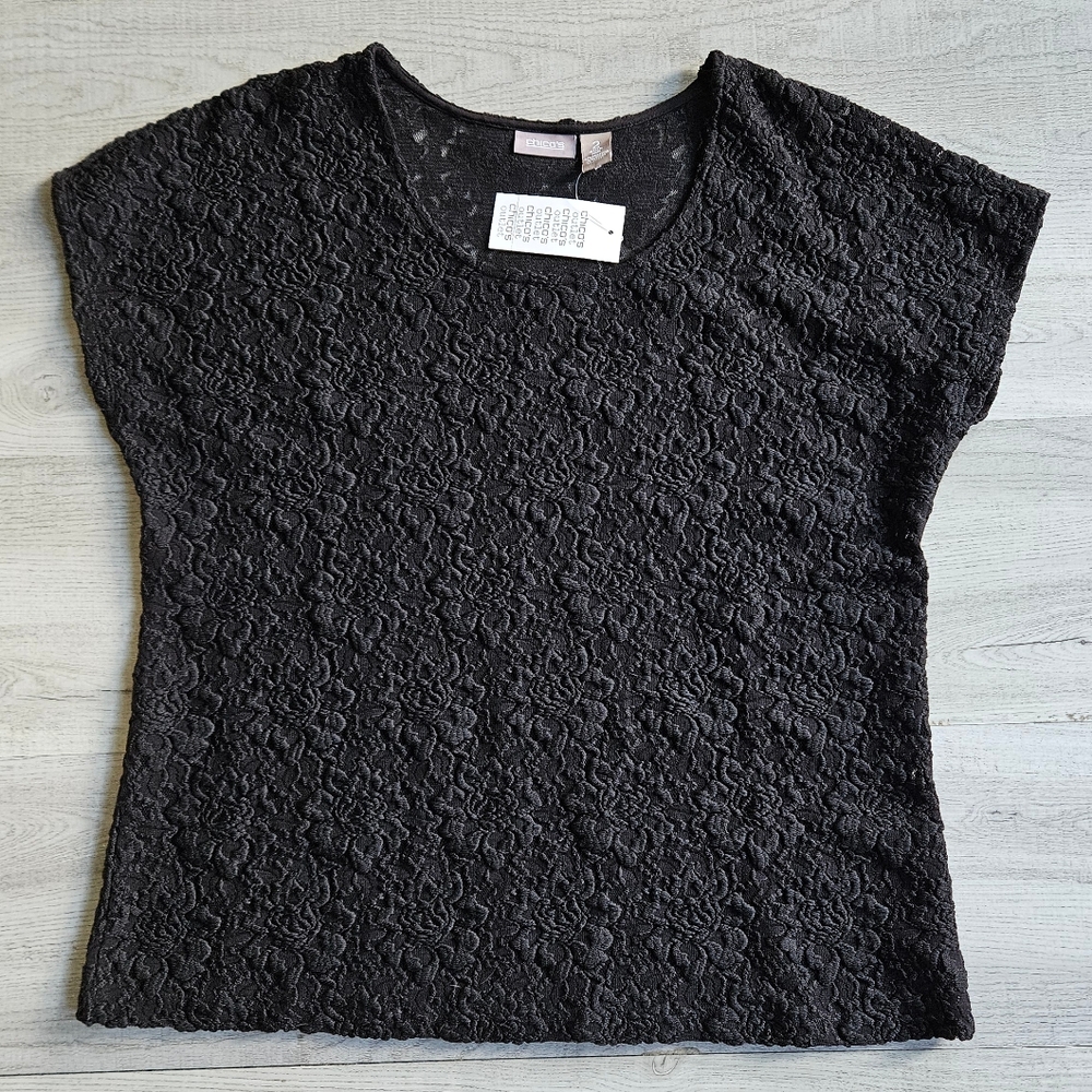 NWT Chico's Textured Black Lace Cap Sleeve Top Size 2 Womens Large - Picture 3 of 15